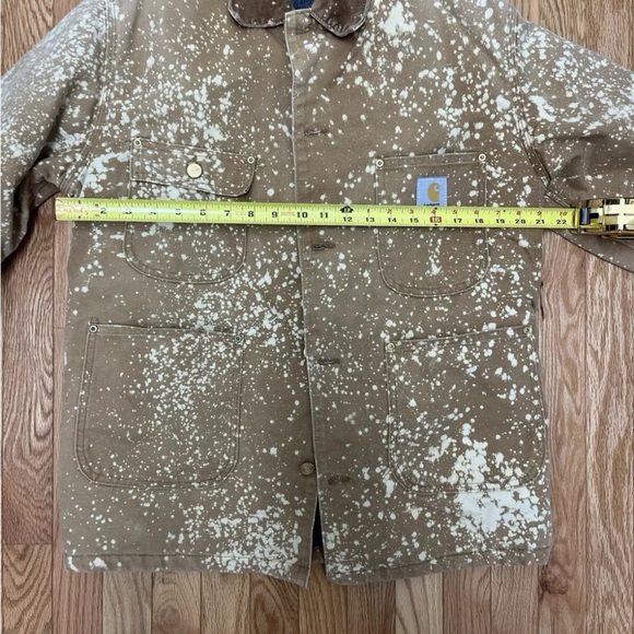 Carhartt OG  Bleach Splattered Chore Coat - Picture 5 of 6